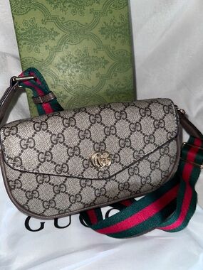 Gucci Beige/Brown GG Supreme Shoulder Bag with Green-Red Web Strap